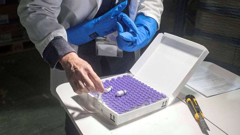  Las mañanas de RNE con Íñigo Alfonso - Alberto García - Basteiro: "Hay comunidades que se tienen que poner las pilas con la vacunación" - Escuchar ahora