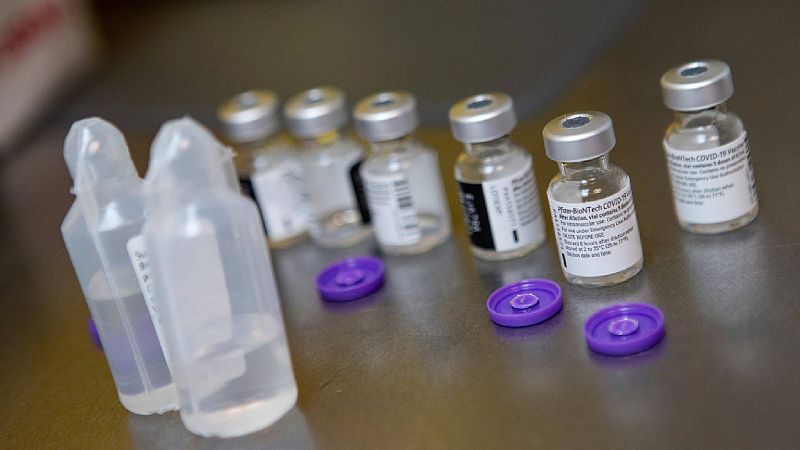 Boletines RNE - La UE asegura que Pfizer cumplirá con las entregas previstas de la vacuna - Escuchar ahora