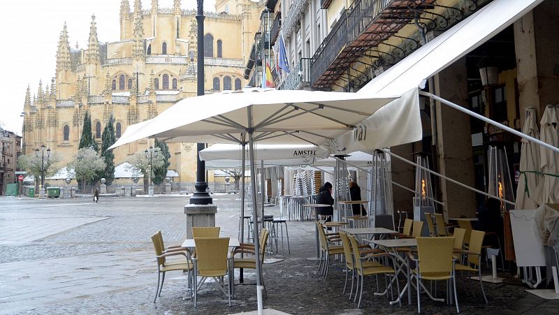 24 horas - Castilla y León adelanta el toque de queda a las 20h a pesar del rechazo del Gobierno - Escuchar ahora