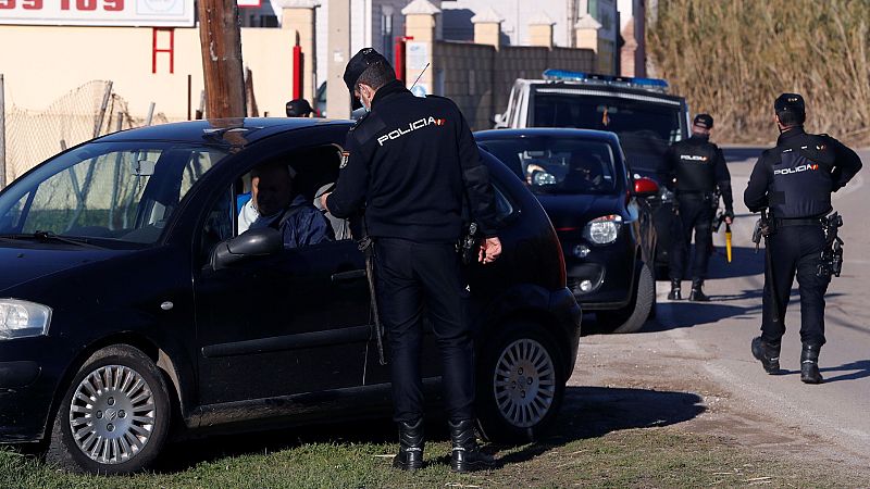 Boletines RNE - Detenido 'el Melillero', sospechoso de rociar con ácido a su exnovia y a una amiga - Escuchar ahora