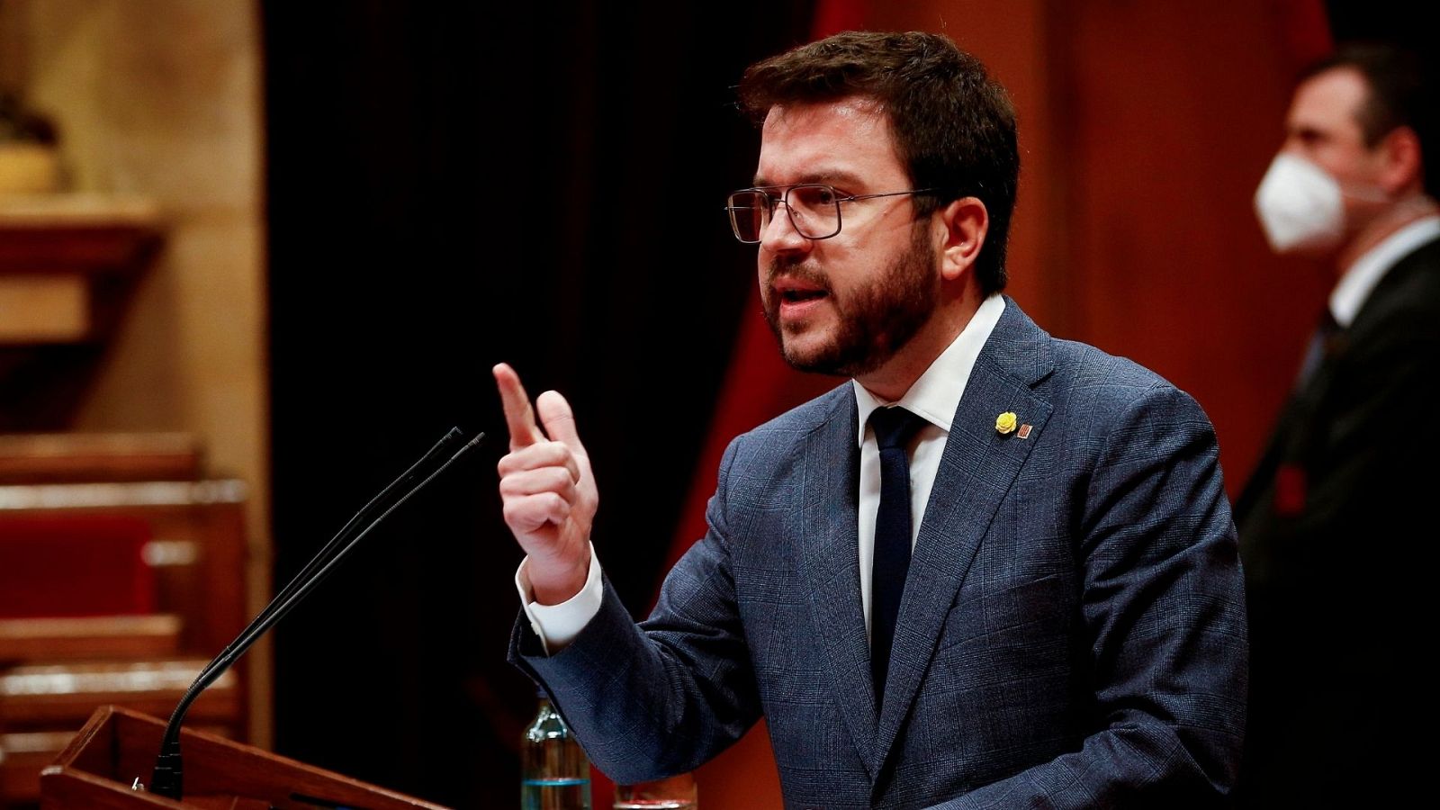  14 horas - "Lo que ha hecho el TSJC hoy es avanzar el fallo, que dirá que las elecciones son el 14 de febrero" - Escuchar ahora