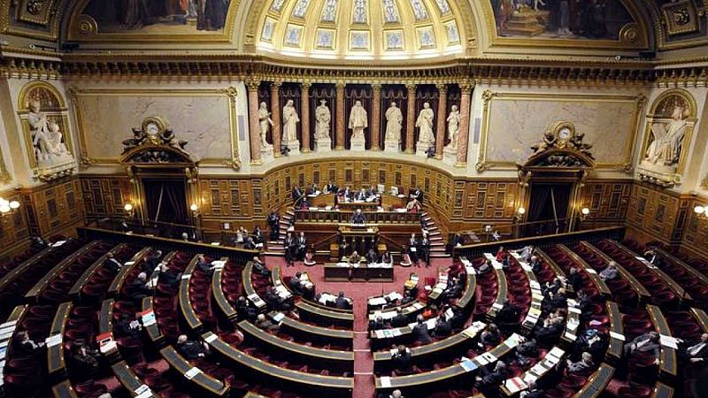 Boletines RNE - Francia aprueba el proyecto de ley que crea un nuevo delito sexual para castigar abusos a menores - Escuchar ahora