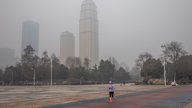 14 horas Fin de Semana - Un año del cierre de Wuhan: el país vigila de cerca los rebrotes - Escuchar ahora