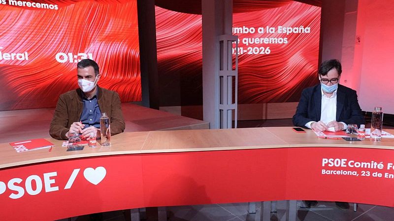 España a las 8 Fin de Semana - Sánchez presenta a Illa como el candidato de la "esperanza" y se distancia de Iglesias - Escuchar ahora