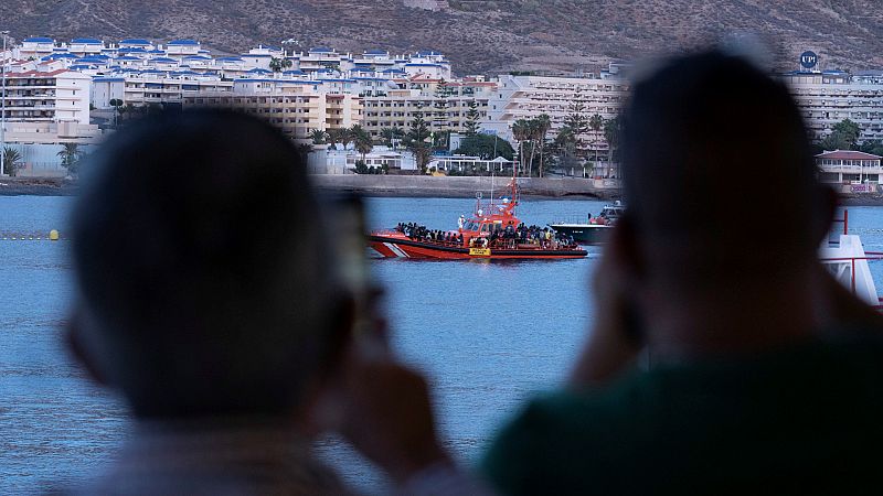 España a las 8 Fin de Semana - La vida de los menores migrantes que llegan a Canarias - Escuchar ahora