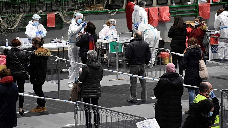  14 horas - La UE recomienda aislar todas las zonas con más de 500 casos por cada 100.000 habitantes - Escuchar ahora