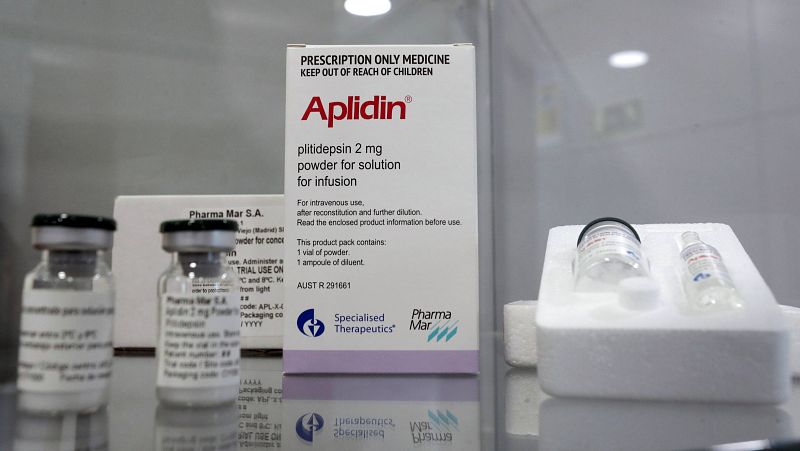  Boletines RNE - PharmaMar se dispara en bolsa por un fármaco que reduce la carga viral de la COVID-19 - Escuchar ahora