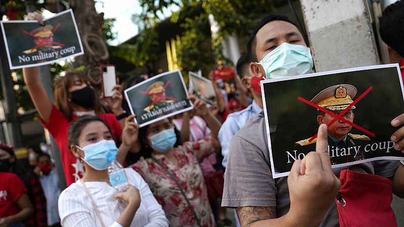 14 horas - Golpe de Estado en Myanmar: El desarrollo de las libertades en Asia-Pacífico ya lleva unos años en retroceso - Escuchar ahora 14 horas - Golpe de Estado en Myanmar: El desarrollo de las libertades en Asia-Pacífico ya lleva unos años en retroceso - Escuchar ahora