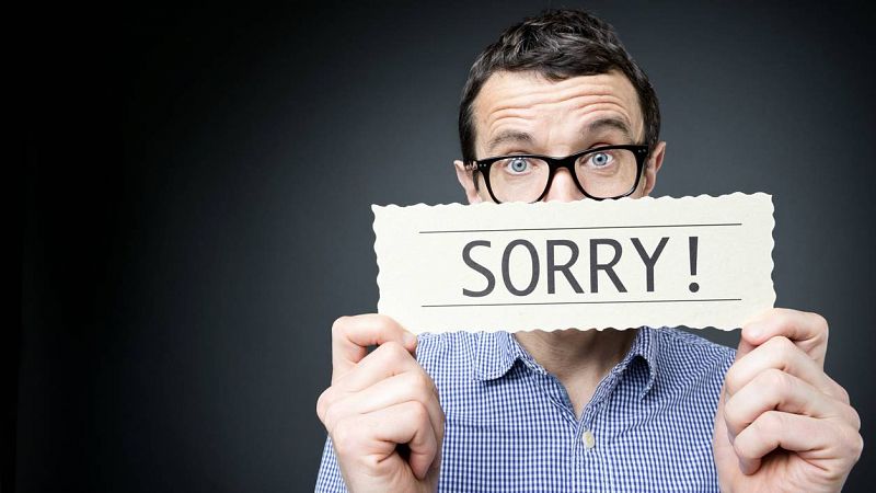  24 horas - Por qué cuesta tanto asumir un error, pedir disculpas y dimitir - Escuchar ahora