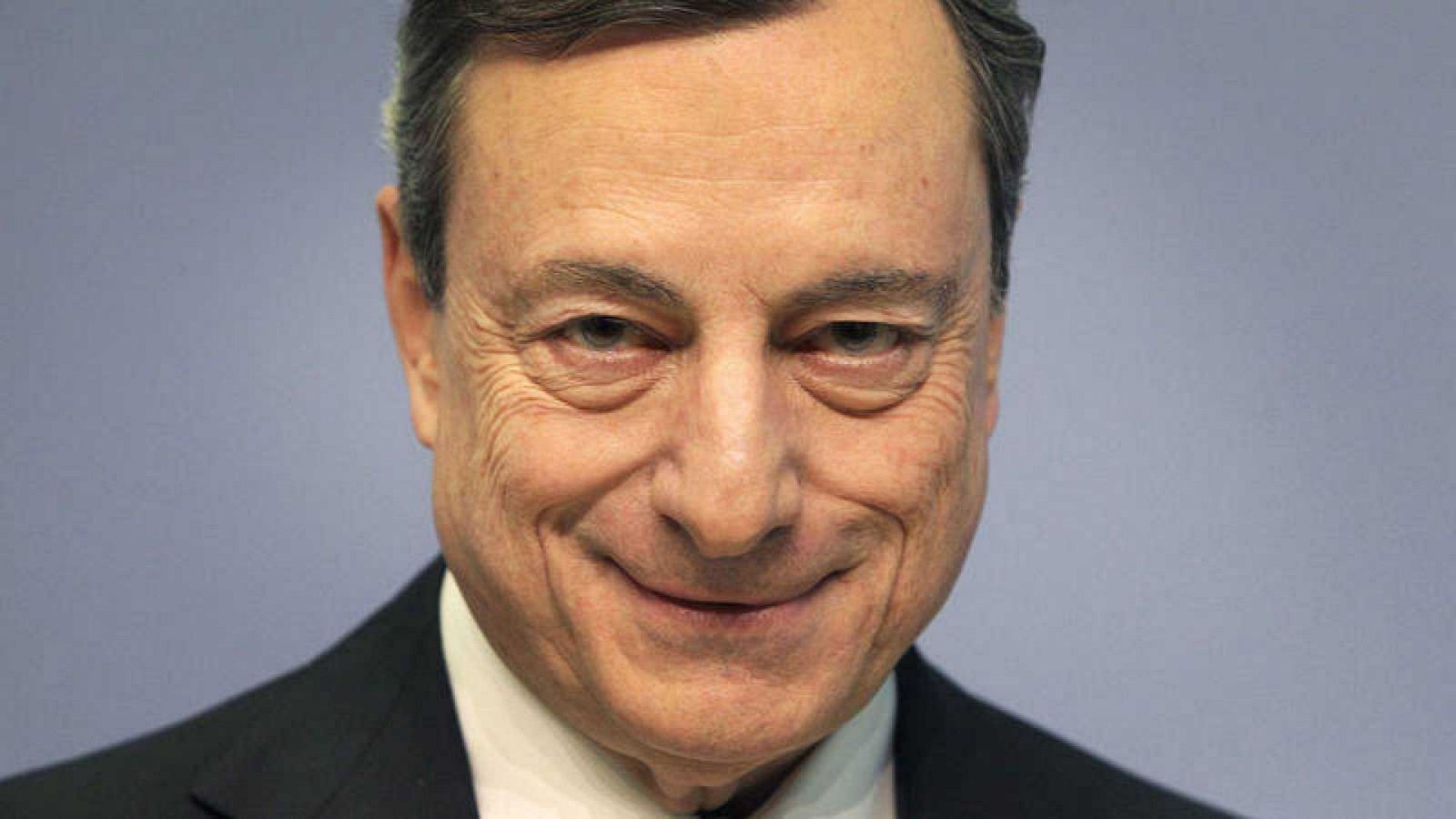  Las mañanas de RNE con Íñigo Alfonso - Mattarella encarga a Mario Draghi formar Gobierno en Italia - Escuchar ahora