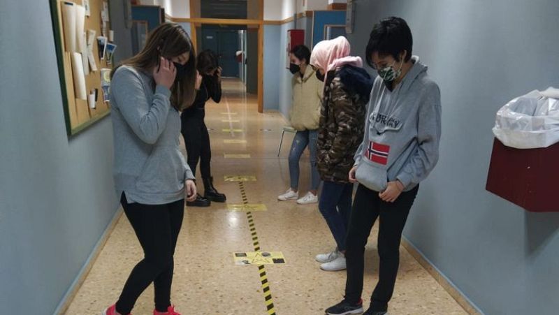 Más cerca - La Mujer en la ciencia. La importancia de tener referentes - Escuchar ahora