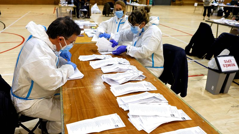  Las mañanas de RNE con Íñigo Alfonso - Antoni Puigverd: "Hay esperanza porque hay una alternativa en Cataluña" - Escuchar ahora