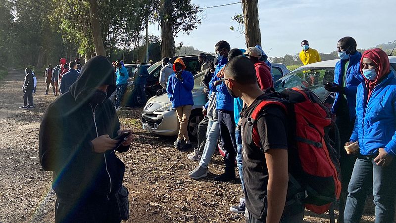 14 horas - Decenas de migrantes denuncian las malas condiciones de los campamentos de acogida en Canarias - Escuchar ahora