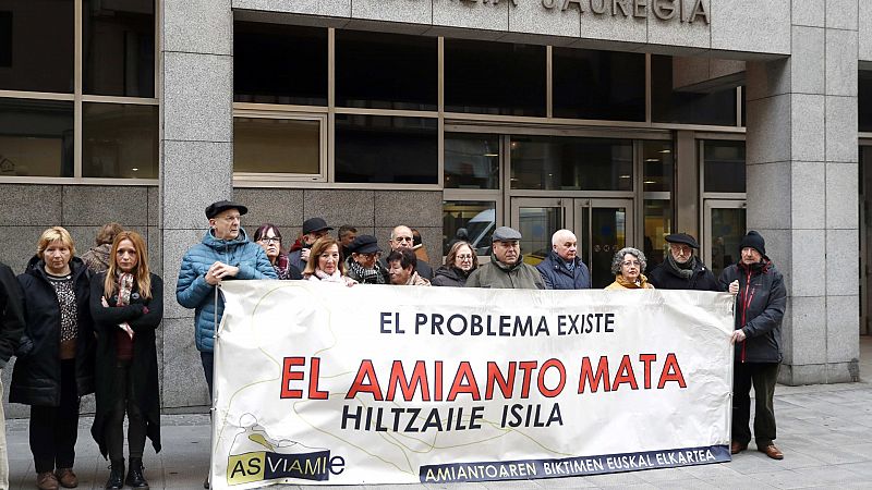 Más cerca - Piden poner freno a la contaminación por amianto en España - Escuchar ahora