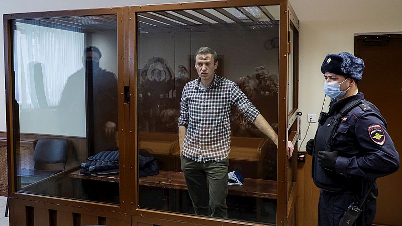 Boletines RNE - El Tribunal de Moscú rechaza la apelación presentada por Navalny y mantiene la pena de prisión - Escuchar ahora