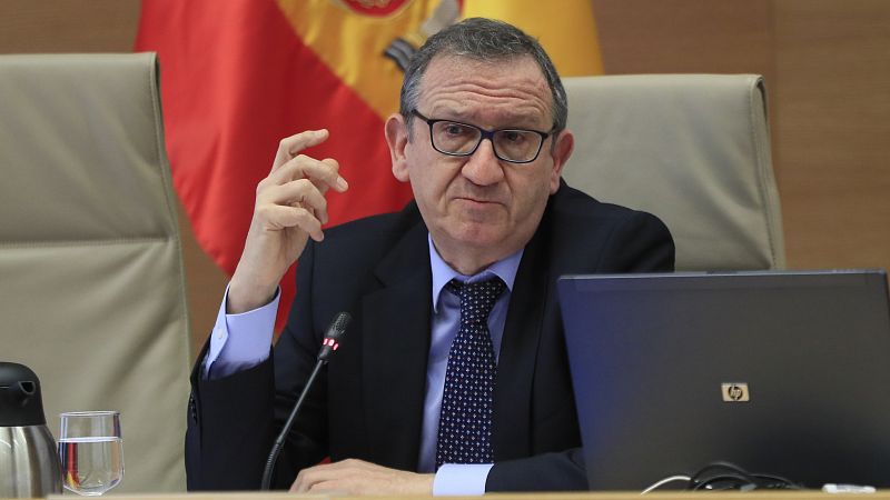 Las mañanas de RNE con Íñigo Alfonso - Los técnicos de Hacienda critican la "inactividad" de la Agencia Tributaria con el rey emérito: "Había indicios para investigarle antes de la regularización" - Escuchar ahora