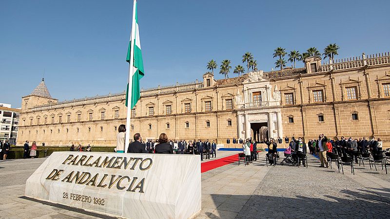 14 horas Fin de Semana - Homenaje a las víctimas de la COVID-19 en el acto institucional por el Día de Andalucía con la ausencia de Vox - Escuchar ahora