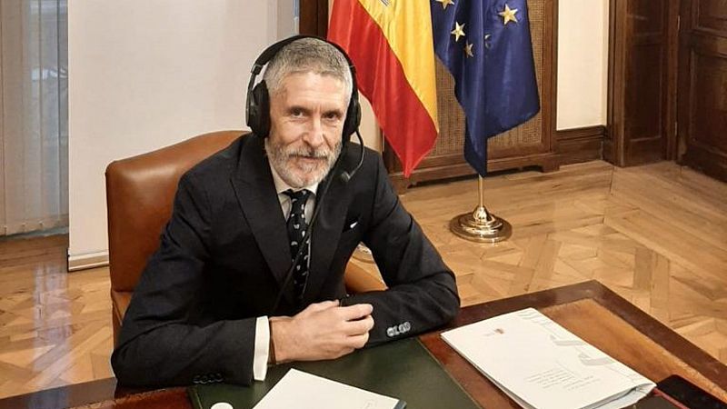 Las mañanas de RNE con Íñigo Alfonso - Marlaska niega que los disturbios en Cataluña sean terrorismo callejero y pide ser "cautos en las calificaciones" - Escuchar ahora