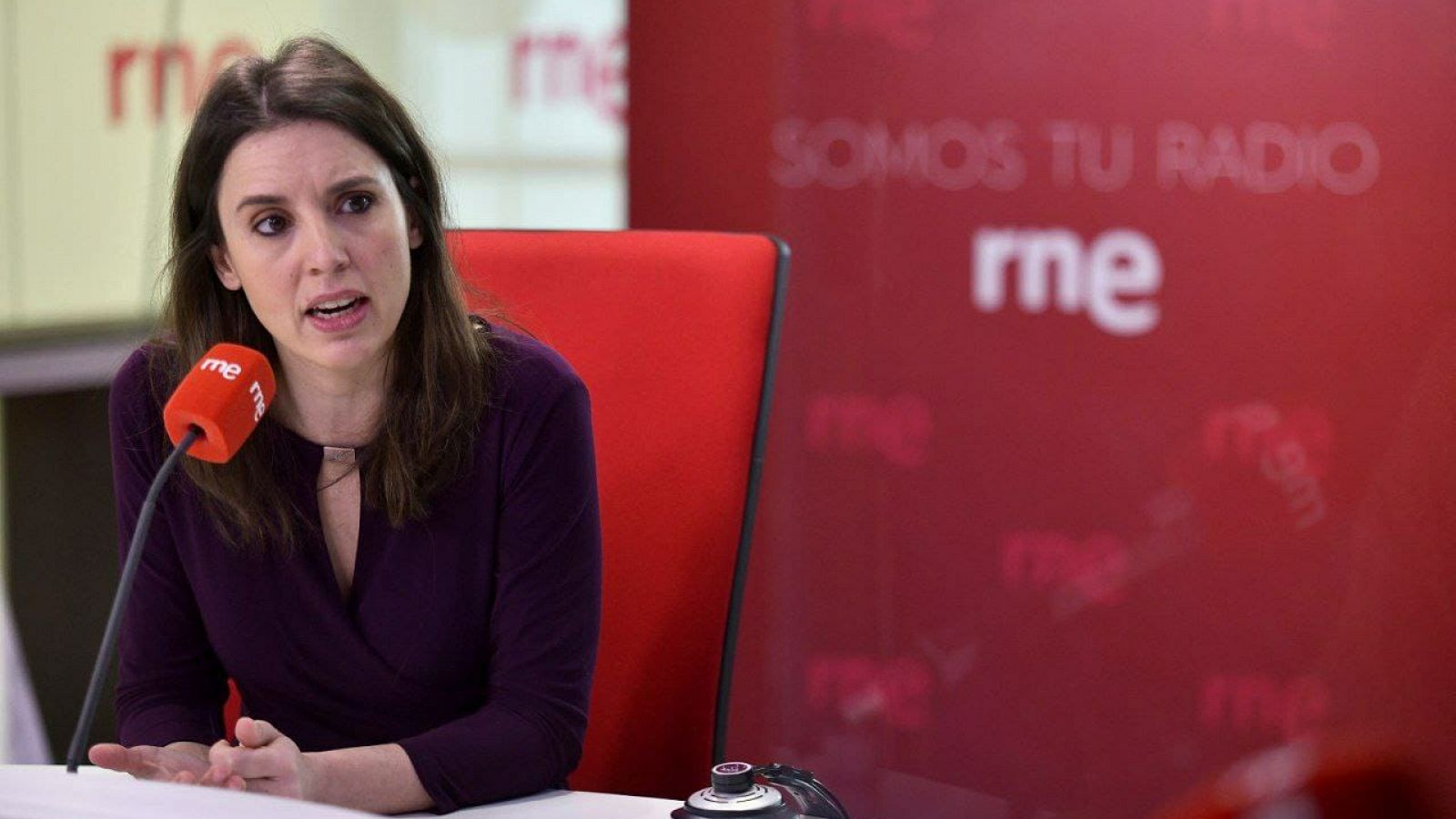 Las mañanas de RNE con Íñigo Alfonso - Irene Montero, ministra de Igualdad: "Tengo que acatar las prohibiciones, pero empatizo y entiendo al movimiento feminista" - escuchar ahora