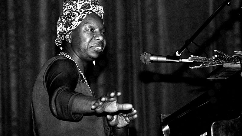  Cinco Pistas - Lunes núm.27: 8M - Escuchar ahora