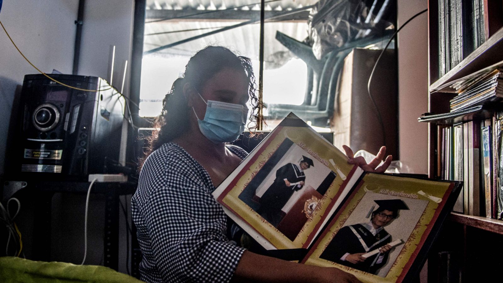 Cinco continentes - Perú: esterilizadas - Escuchar ahora