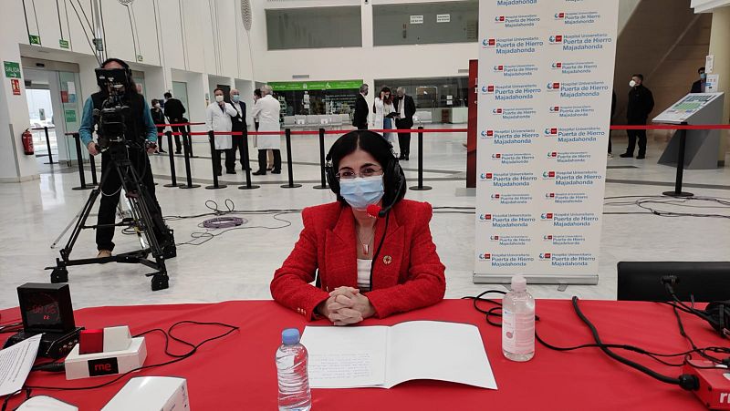 Las mañana de RNE con Íñigo Alfonso - Carolina Darias: "La vacuna de AstraZeneca es segura. La vigilancia es máxima, pero podemos estar tranquilos" - escuchar ahora 