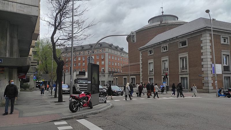  Más cerca - Un año de Estado de alarma. 365 días de una nueva vida - Escuchar ahora