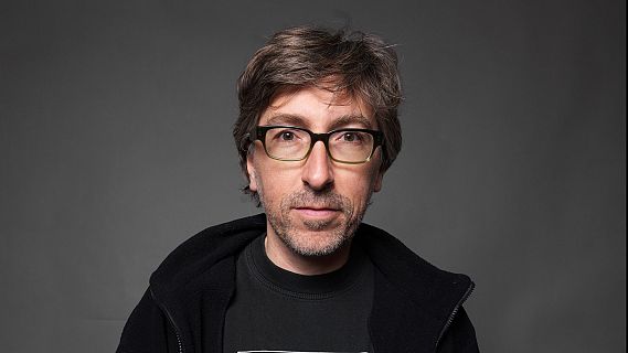 ¿Cuánto mide David Trueba? ?h=320