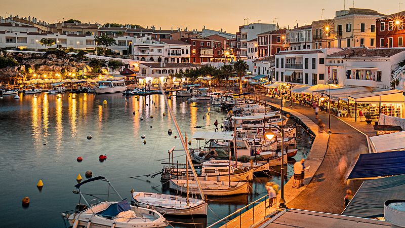  Las mañanas de RNE con Íñigo Alfonso - Baleares se ofrece como destino para poner en práctica el 'pasaporte de vacunación' - Escuchar ahora