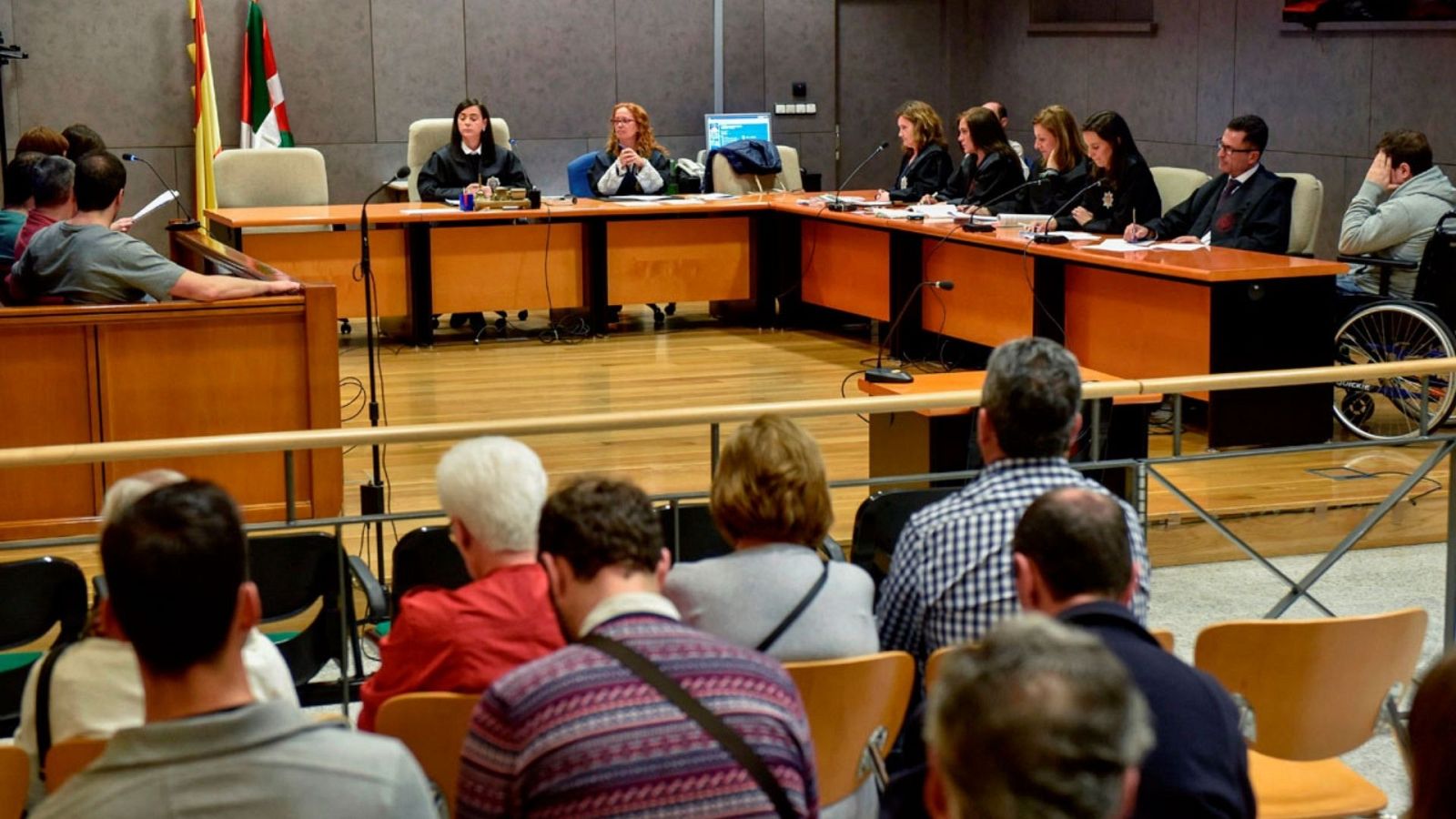 14 horas - "Veía que nos íbamos a tener que quedar a dormir en el hotel. Por lo tanto, culpable y todos a casa" - Escuchar ahora