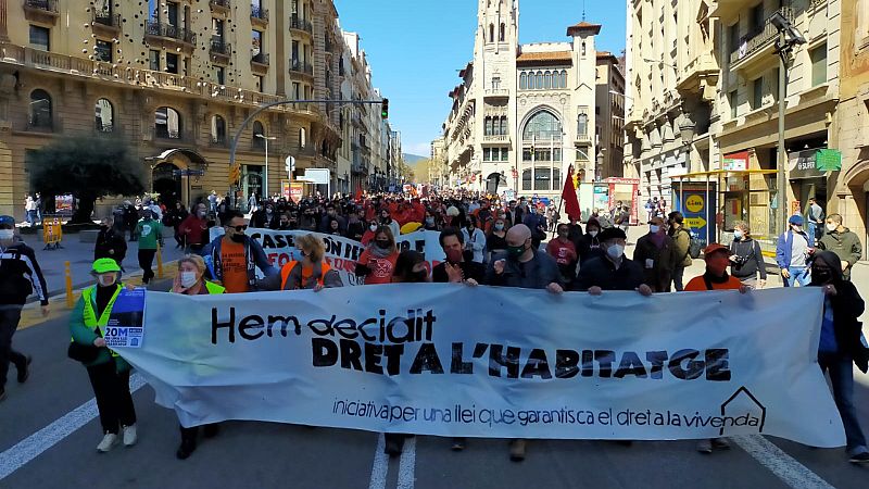 14 horas Fin de Semana - Concentraciones en varias ciudades para pedir la regulación de los precios del alquiler - Escuchar ahora