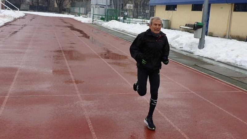  Tablero deportivo - Manuel Alonso, atleta de récord a los 85 años - Escuchar ahora