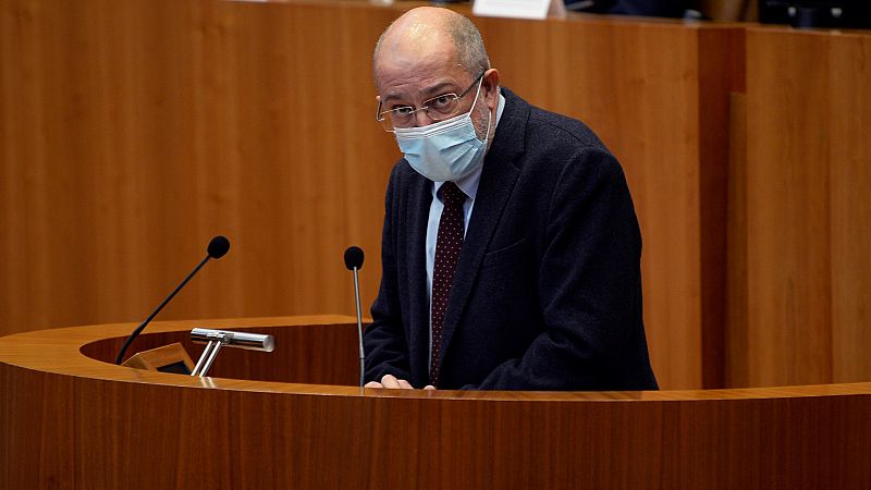 24 horas - Igea: "En Castilla y León se han intentado comprar voluntades" - Escuchar ahora