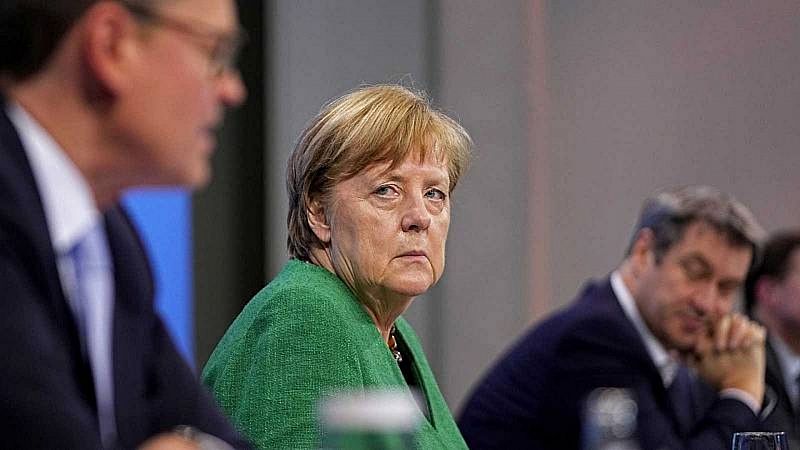 Boletines RNE - Merkel da marcha a atrás y Alemania no cerrará, finalmente, en la Semana Santa - Escuchar ahora