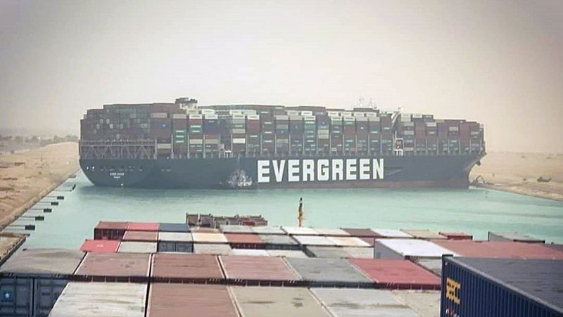 14 horas Fin de Semana - Las consecuencias económicas del cierre del canal de Suez: El puerto de Valencia estudia un plan de contingencia en previsión del colapso cuando reabra - Escuchar ahora