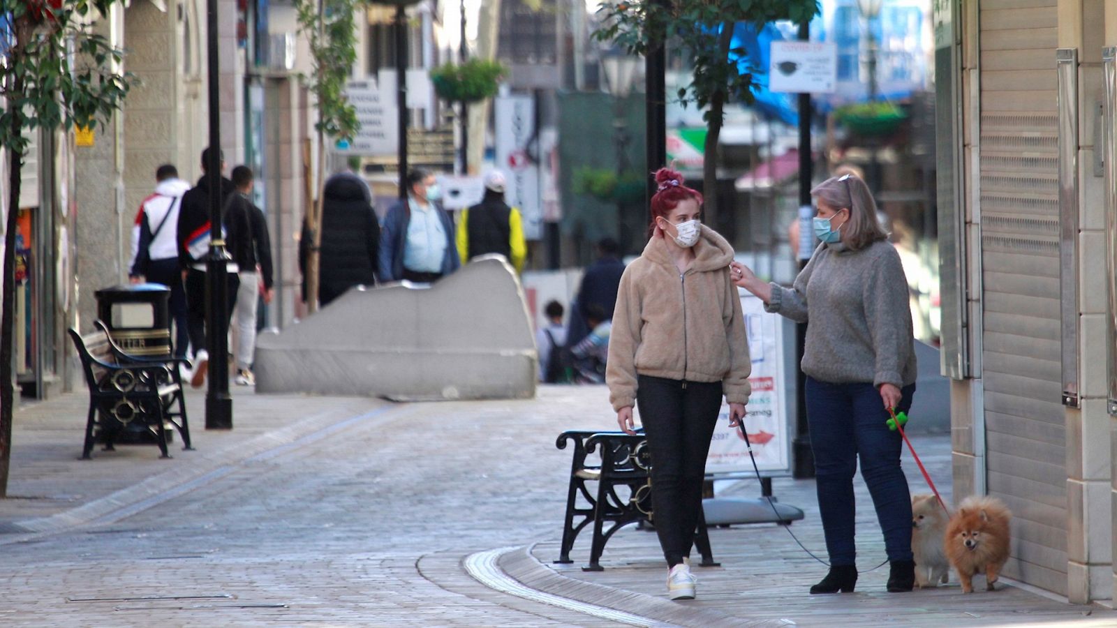España a las 8 Fin de Semana - Gibraltar ensaya la normalidad futura: sin mascarilla en la calle, ni toque de queda - Escuchar ahora