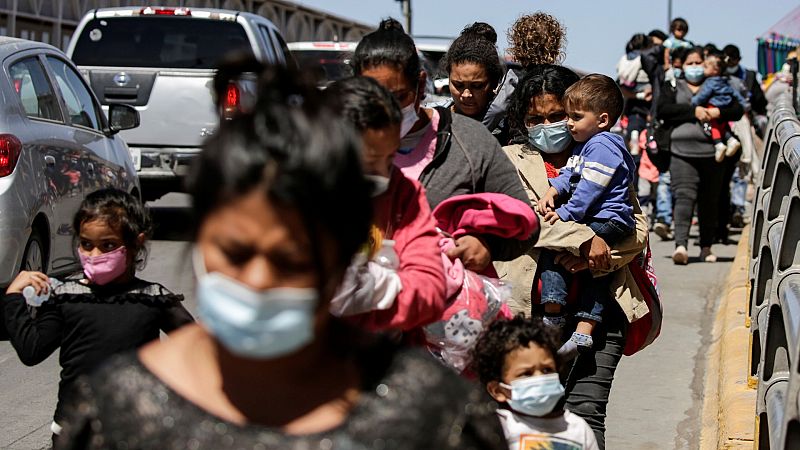 Las mañanas de RNE con Íñigo Alfonso - La desesperación en la frontera de México - escuchar ahora 