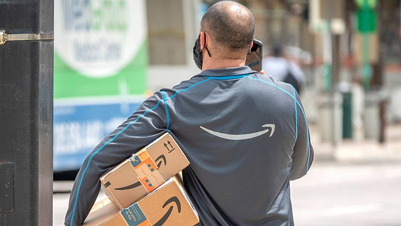  España a las 8 Fin de Semana - Amazon reconoce que sus repartidores orinan en botellas - Escuchar ahora