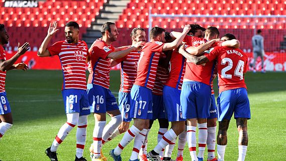 El vestuario en Radio 5