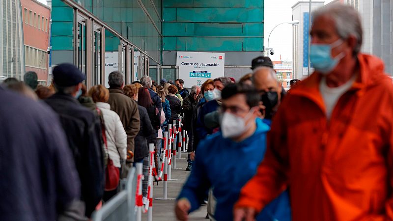 Más cerca - Wizink Center: nuevo gran centro de vacunación en Madrid - Escuchar ahora