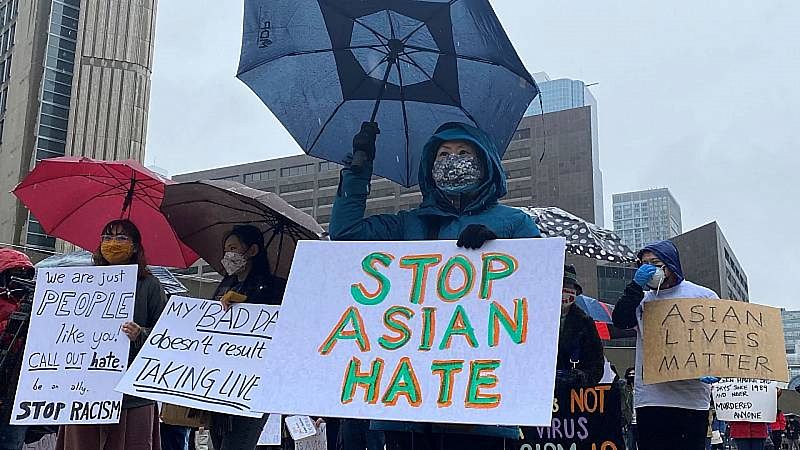 Reportajes 5 Continentes - El racismo contra ciudadanos de origen asiático en EEUU - Escuchar ahora  