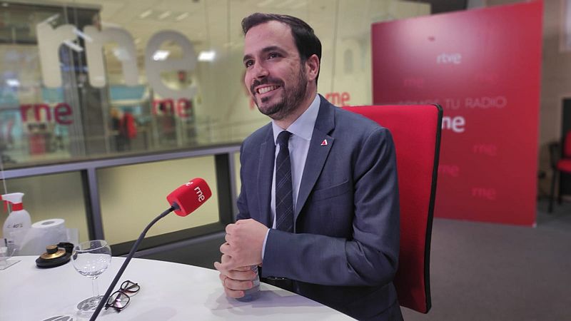 Las mañanas de RNE con Íñigo Alfonso - Alberto Garzón, ministro de Consumo: "Si los científicos plantean un cambio en el estado de alarma no descartamos nada. Sería absurdo" - Escuchar ahora 