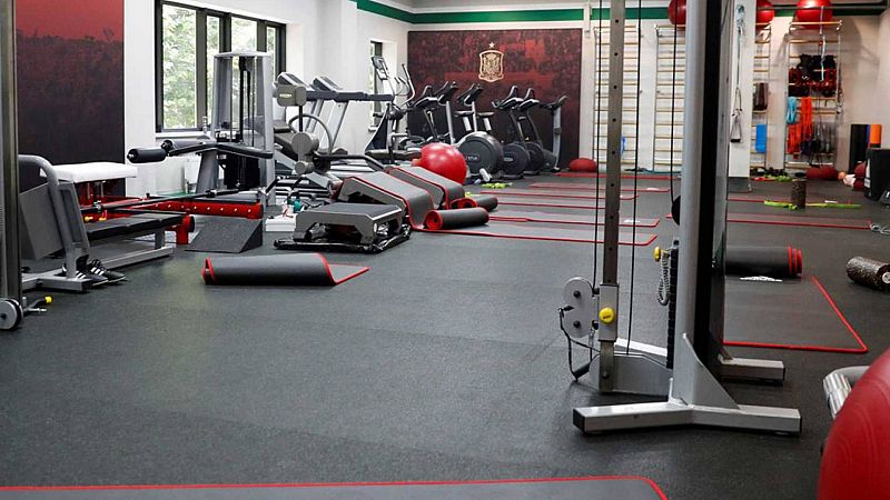 Diez minutos bien empleados - Los gimnasios en baja forma por la Covid-19 - Escuchar ahora