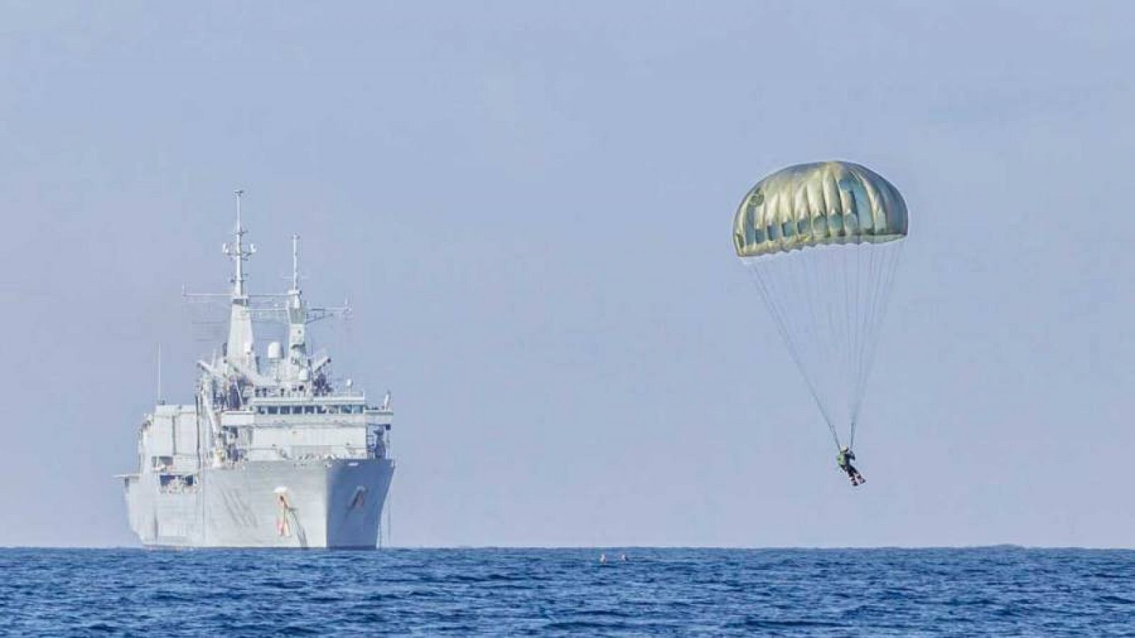 A Forza de Guerra Naval da Armada adéstrase en Galicia