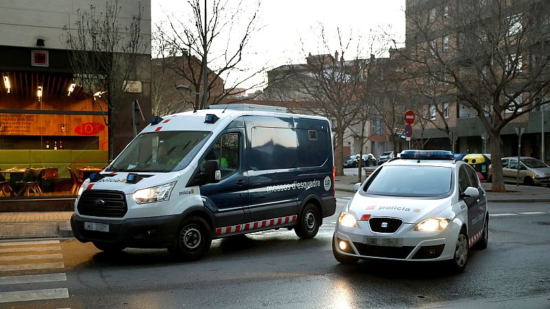 14 horas - Las claves de la sentencia de la manada de Sabadell: Califica como agresiones sexuales los hechos, penaliza la complicidad y da credibilidad al testimonio de la víctima - Escuchar ahora