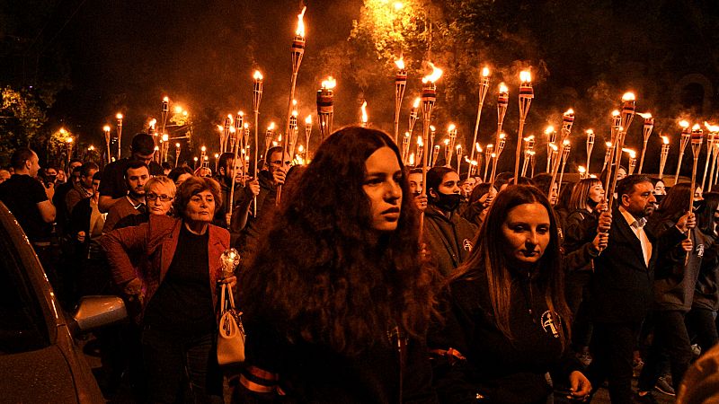 España a las 8 Fin de Semana - 106 años del genocidio armenio - Escuchar ahora