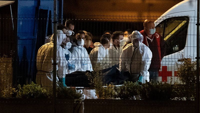 14 horas - Canarias: así fue el rescate de un cayuco con 24 cadáveres - Escuchar ahora
