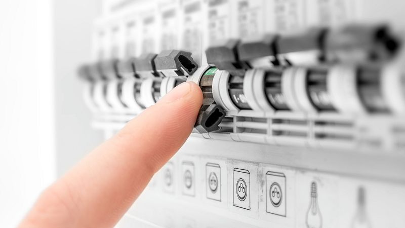 14 horas - Los especuladores del CO2 disparan la factura de la luz en abril - Escuchar ahora