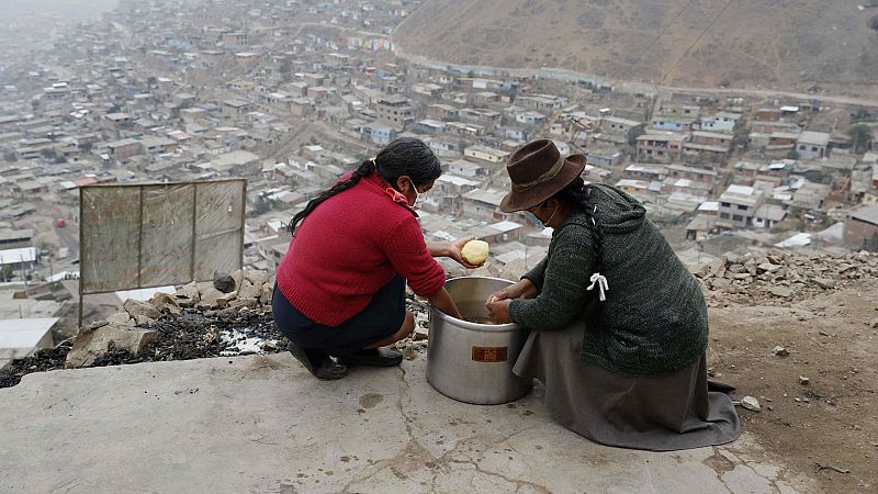 Reportajes 5 Continentes - Las ollas comunes contra el hambre en Perú - Escuchar ahora