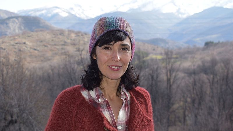 Libros de arena - Edurne Portela y 'Los ojos cerrados' - Escuchar ahora